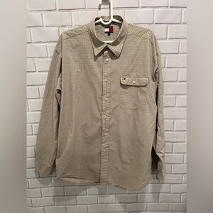 TOMMY Hilfiger men long sleeve button down shirt/size XL